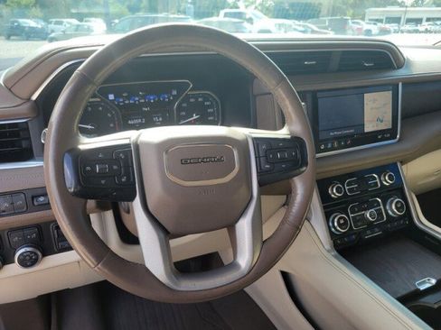 Used 2021 GMC Yukon XL Denali w/ Denali Ultimate Package image 13