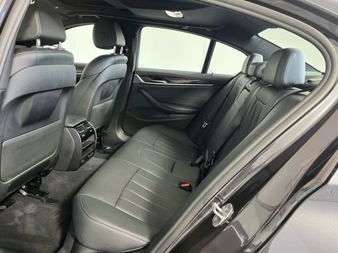 Used 2022 BMW 530i xDrive image 19