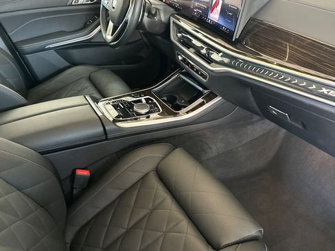 Used 2025 BMW X5 xDrive40i w/ Climate Comfort Package AWD/4WD image 15