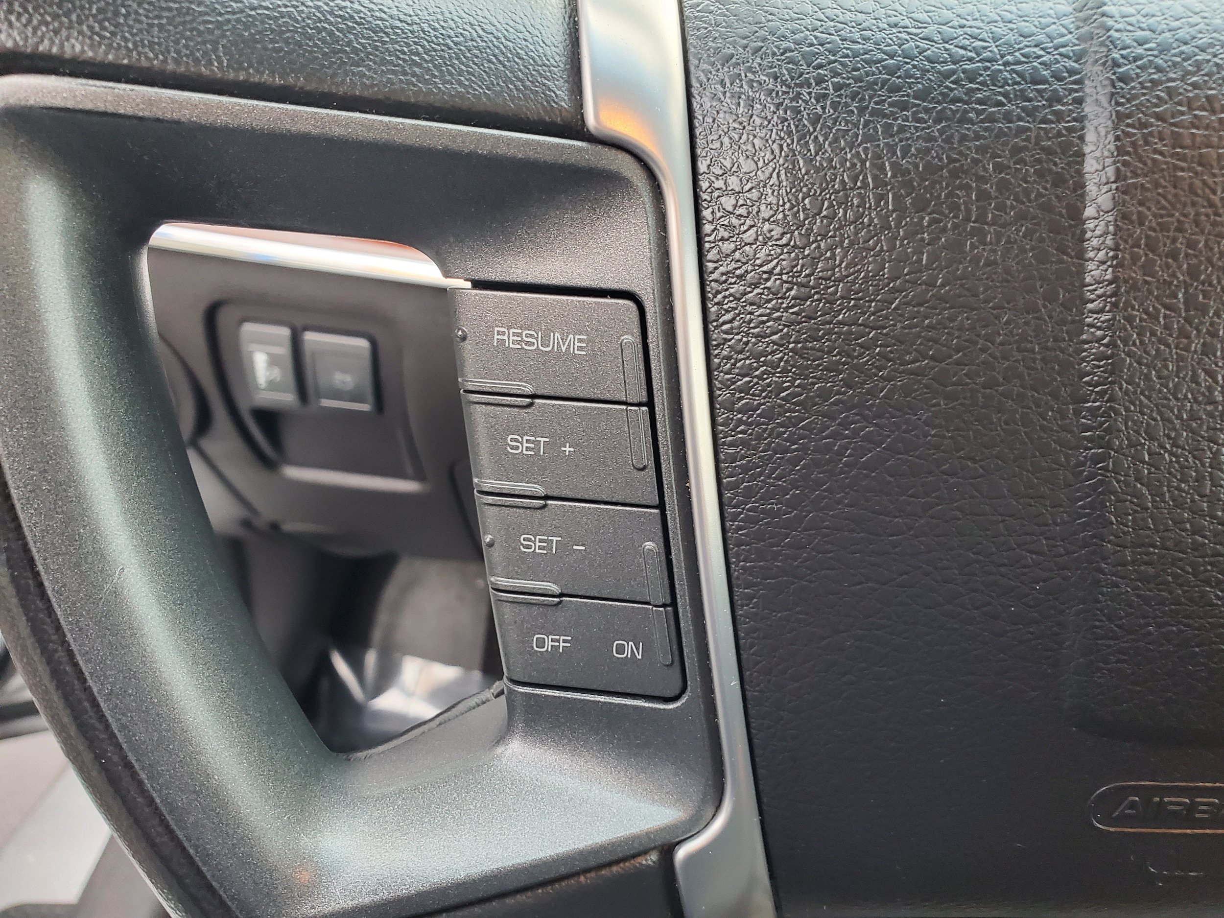 Used 2011 Lincoln MKZ FWD image 18
