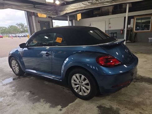 Used 2019 Volkswagen Beetle 2.0T S FWD image 14