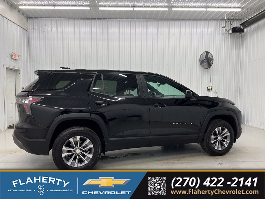 Used 2025 Chevrolet Equinox LT FWD image 2