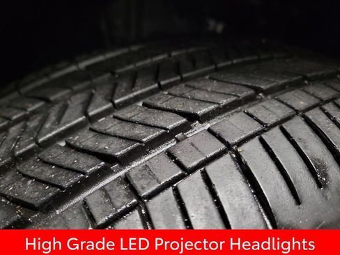 Used 2025 Toyota Highlander Platinum image 11