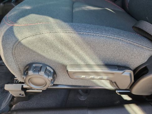 New 2025 Jeep Wrangler Rubicon w/ Convenience Group image 15