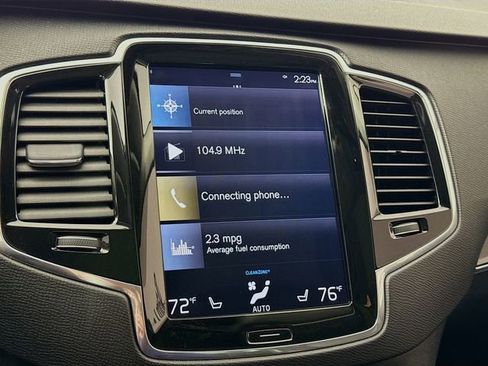 Used 2018 Volvo XC90 T6 Momentum w/ Convenience Package image 15