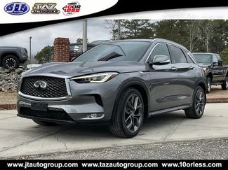 Used 2019 INFINITI QX50 Essential w/ Sensory Package AWD/4WD video 2