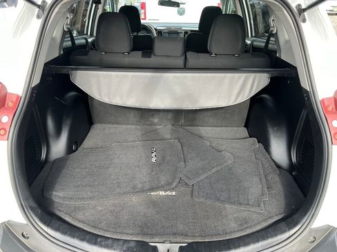 Used 2015 Toyota RAV4 XLE FWD image 7