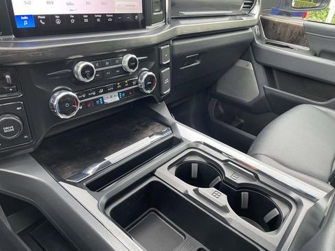 Used 2024 Ford F250 Lariat w/ Lariat Ultimate Package AWD/4WD image 26