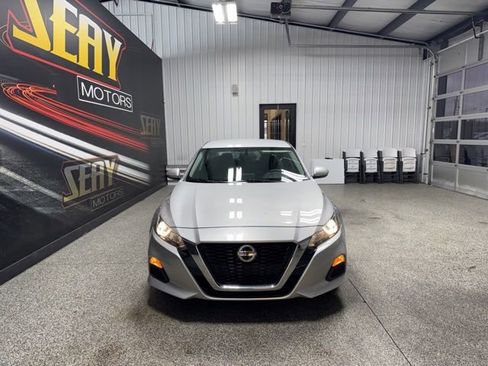 Used 2019 Nissan Altima 2.5 S FWD image 16