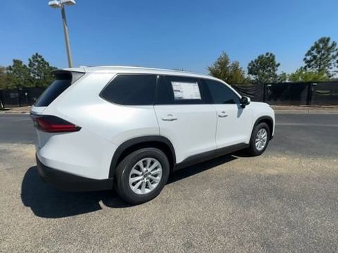 New 2026 Toyota Grand Highlander XLE image 15