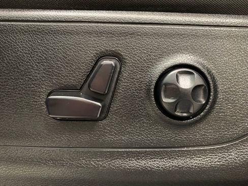 Used 2019 RAM 1500 Big Horn image 5