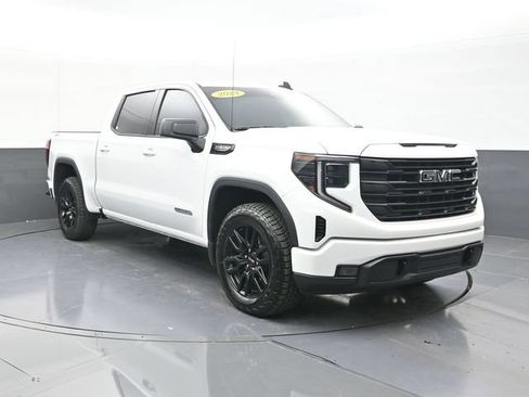 Used 2024 GMC Sierra 1500 Elevation w/ X31 Off-Road Package AWD/4WD image 19