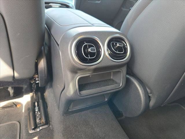 Used 2026 Mercedes-Benz GLC 300 image 16