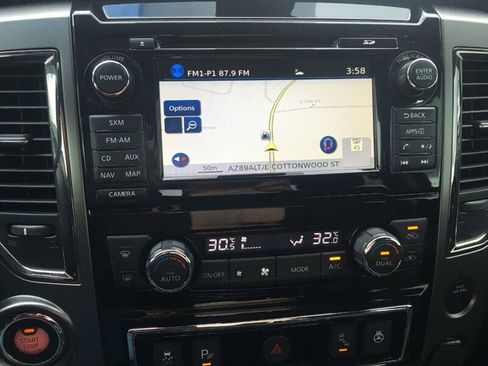 Used 2018 Nissan Titan Platinum Reserve image 11