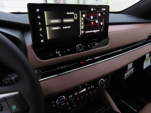 New 2025 Mitsubishi Outlander SEL image 16