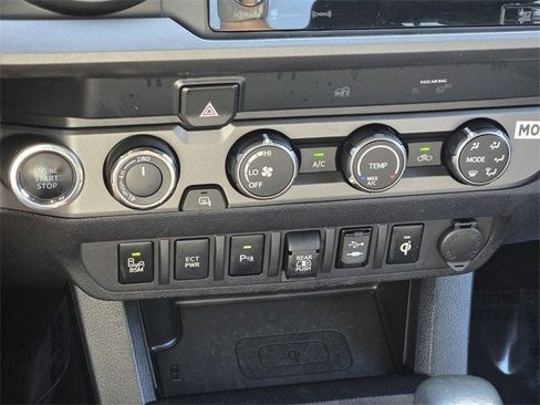 Used 2019 Toyota Tacoma TRD Off-Road image 16