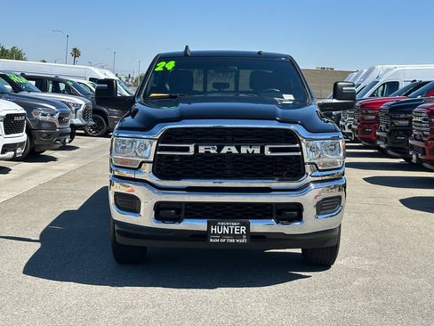 Certified 2024 RAM 2500 Tradesman w/ Chrome Appearance Group AWD/4WD image 10