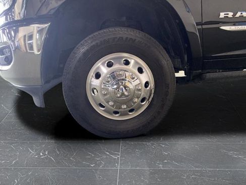 Used 2019 RAM 3500 Limited w/ Max Tow Package image 27