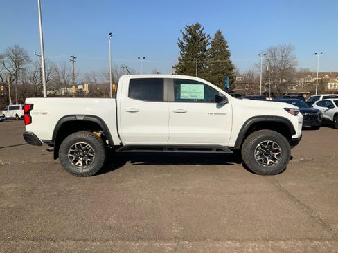 New 2026 Chevrolet Colorado ZR2 w/ Technology Package image 8