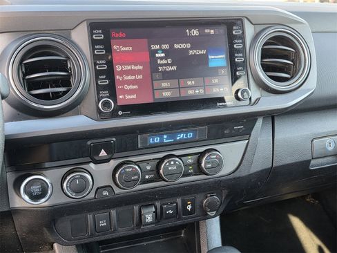 Used 2021 Toyota Tacoma TRD Off-Road image 13