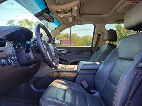Used 2017 GMC Yukon XL Denali w/ Open Road Package image 15