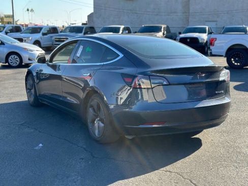 Used 2018 Tesla Model 3 Performance image 6