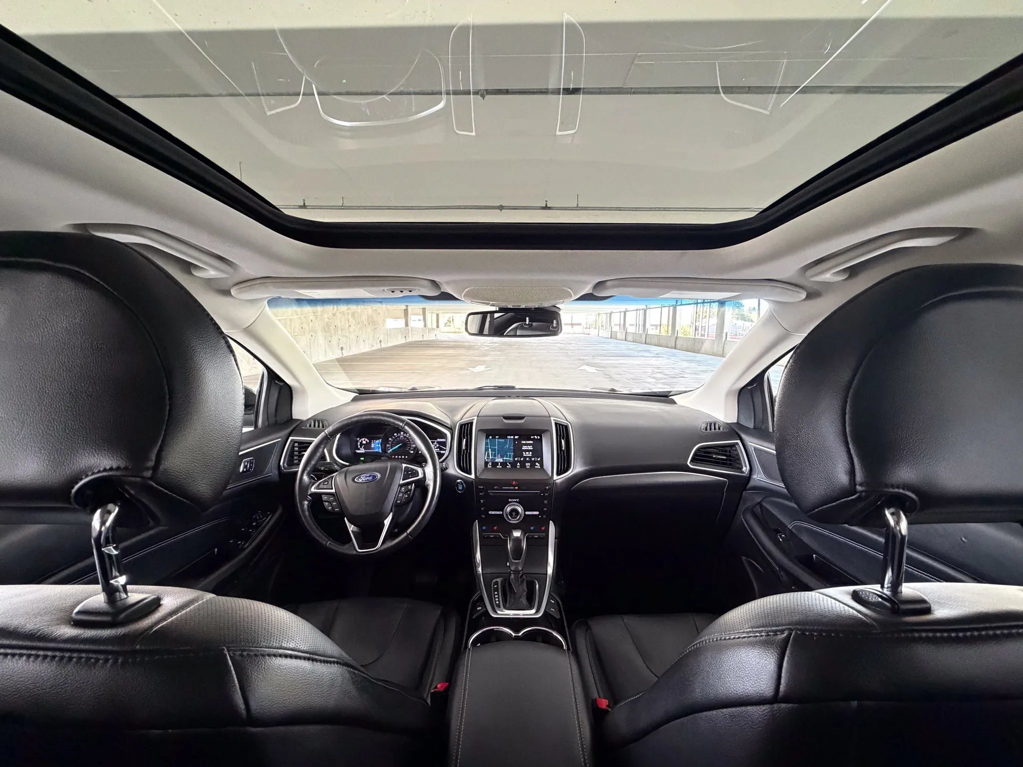 Used 2017 Ford Edge Titanium w/ Equipment Group 302A AWD/4WD image 29