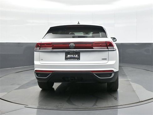 New 2026 Volkswagen Atlas Cross Sport SE image 6