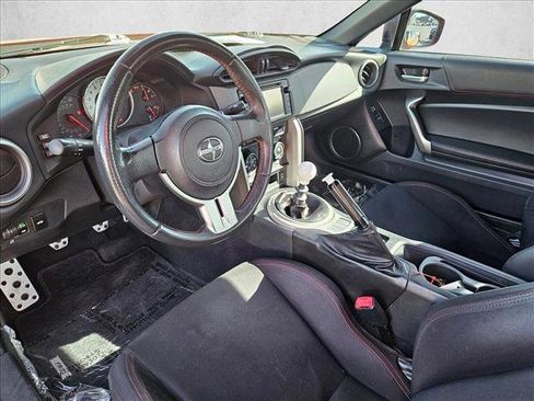 Used 2015 Scion FR-S RWD image 10