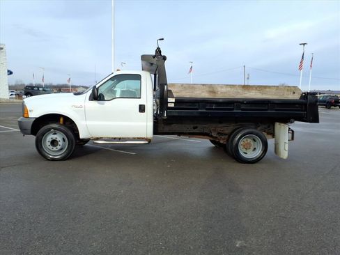Used 1999 Ford F550 2WD Regular Cab Super Duty image 10
