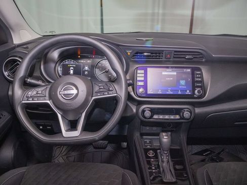 Used 2022 Nissan Kicks SV FWD image 17