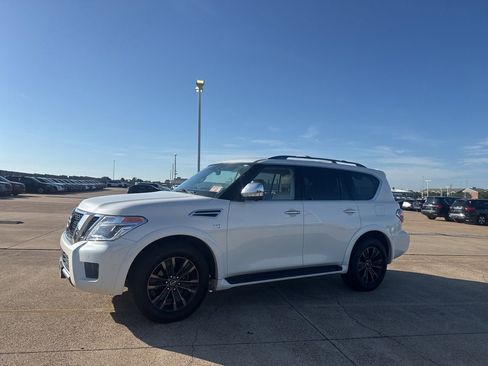 Used 2019 Nissan Armada Platinum w/ Captain's Chairs Package AWD/4WD image 11