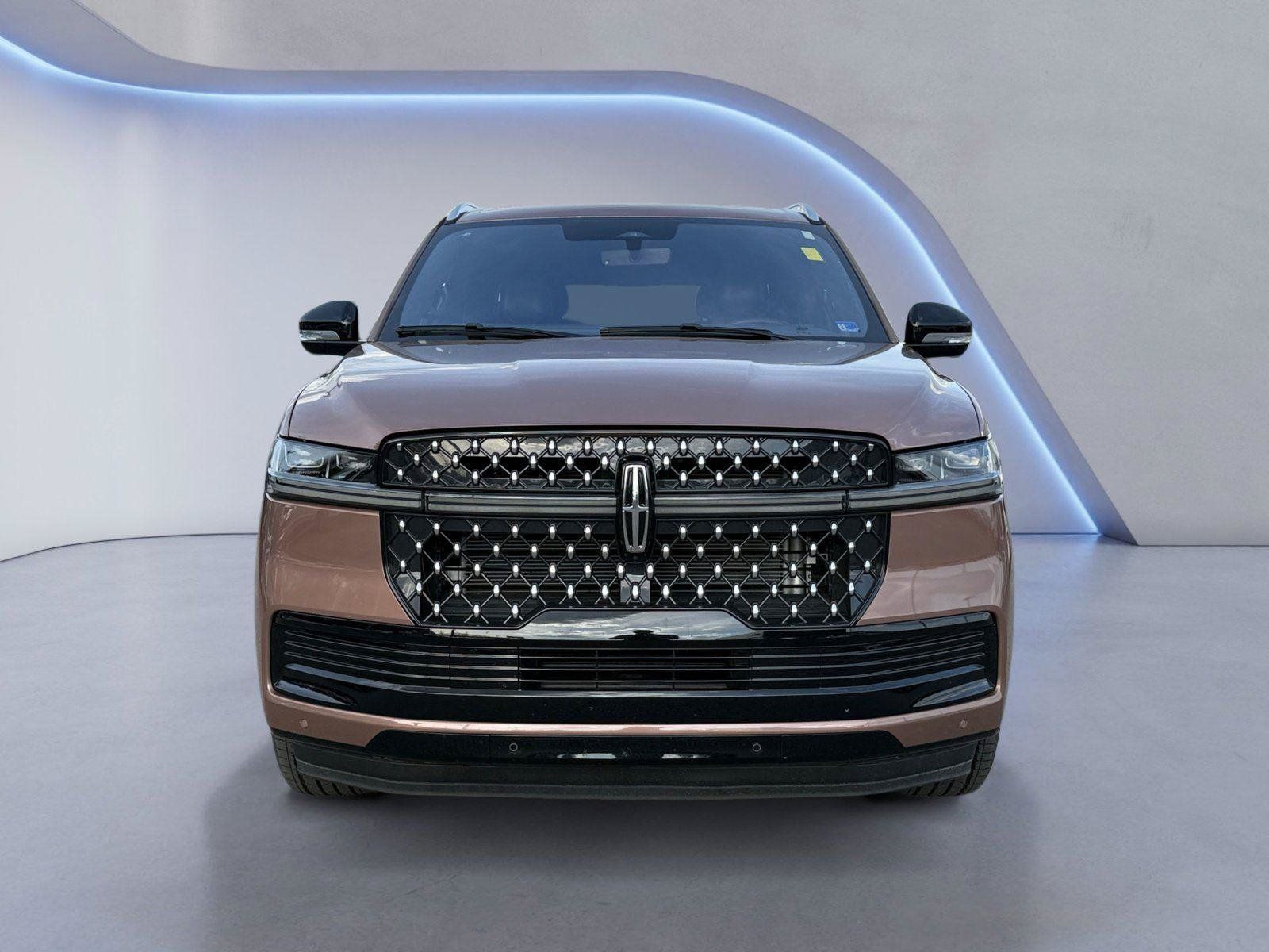 Used 2025 Lincoln Navigator L Black Label AWD/4WD image 8