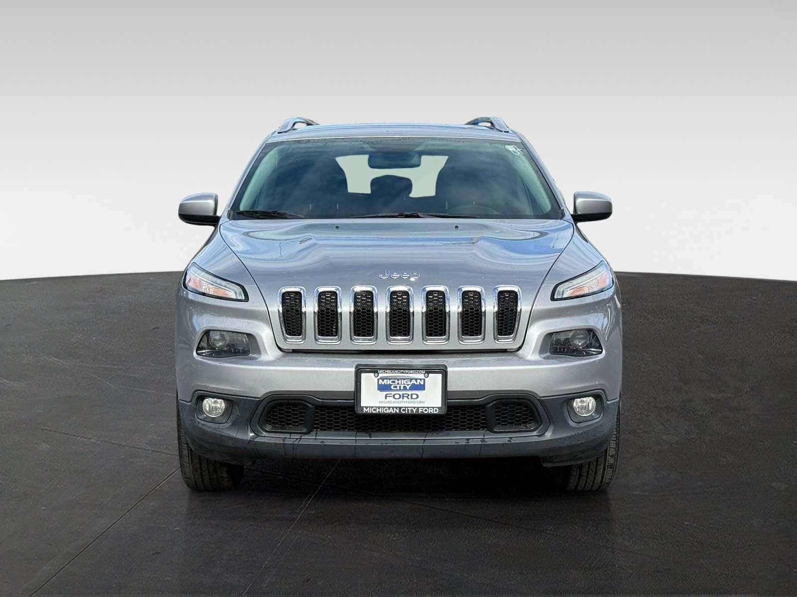 Used 2016 Jeep Cherokee Latitude AWD/4WD image 2