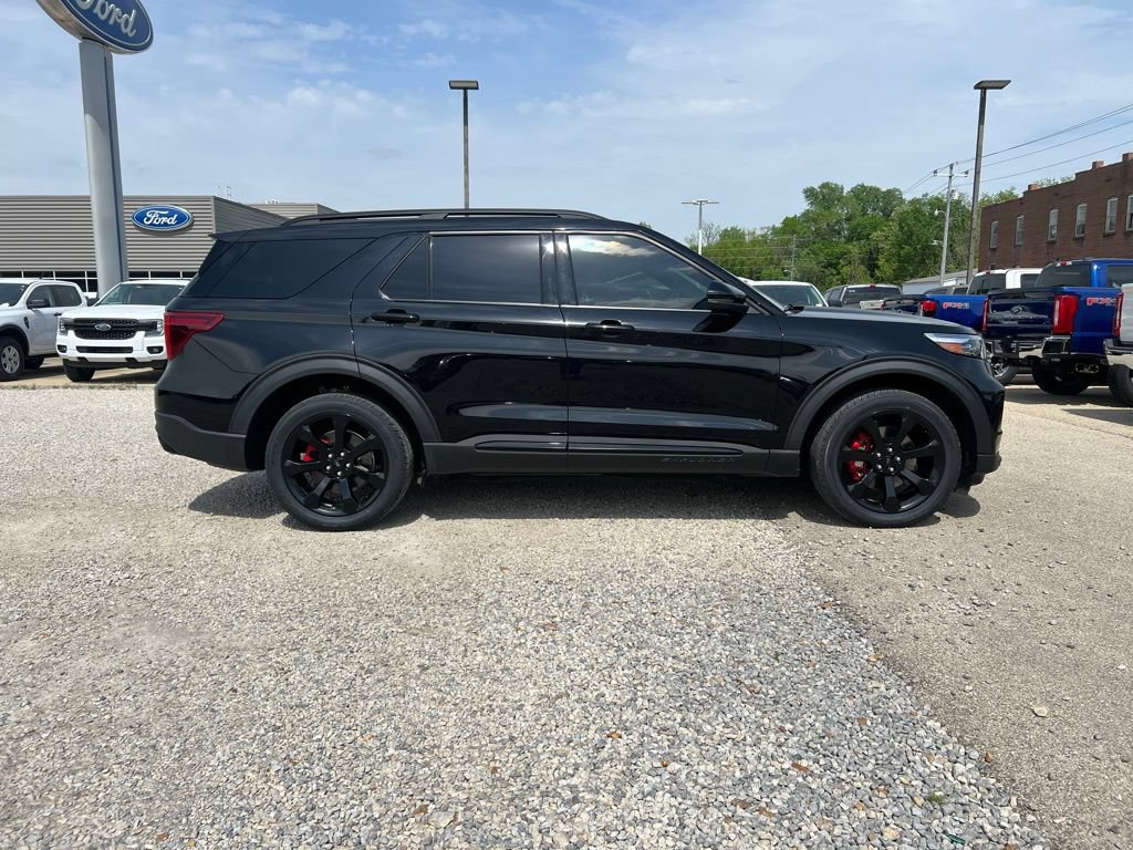 Used 2023 Ford Explorer ST w/ Equipment Group 401A AWD/4WD image 9