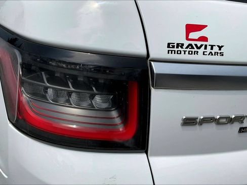 Used 2020 Land Rover Range Rover Sport HSE AWD/4WD image 22