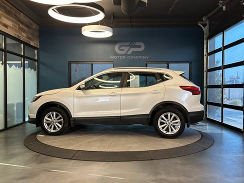 Used 2017 Nissan Rogue Sport SV AWD/4WD image 6