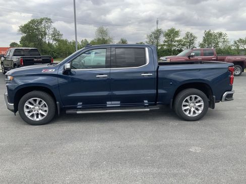 Used 2021 Chevrolet Silverado 1500 LTZ w/ LTZ Premium Package AWD/4WD image 7