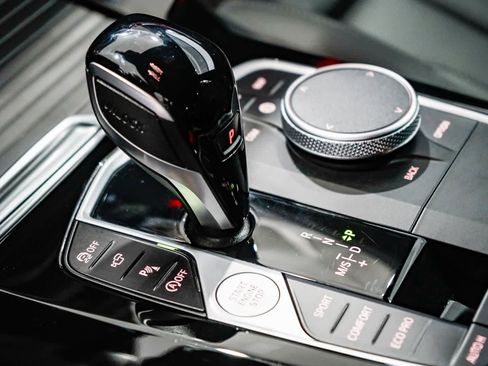 Used 2024 BMW X3 sDrive30i w/ Convenience Package image 21