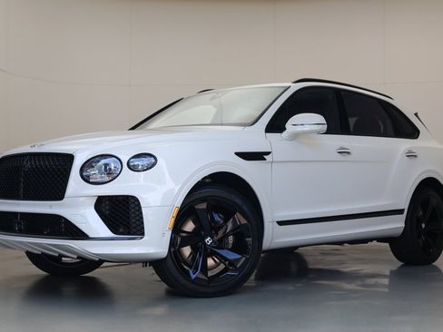 New 2024 Bentley Bentayga image 4