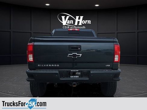 Used 2017 Chevrolet Silverado 1500 LTZ Z71 w/ LTZ Plus Package AWD/4WD image 8
