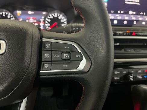 Used 2024 Jeep Compass Trailhawk image 65