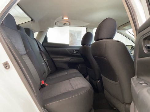 Used 2016 Nissan Altima 2.5 S w/ Power Driver Seat Package image 13