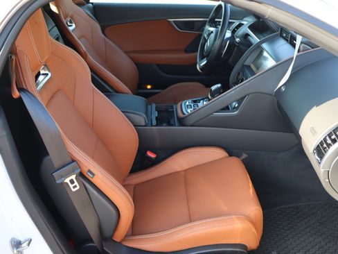 Used 2022 Jaguar F-TYPE Convertible RWD image 33