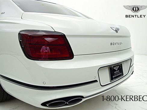 Used 2024 Bentley Flying Spur Azure AWD/4WD image 15
