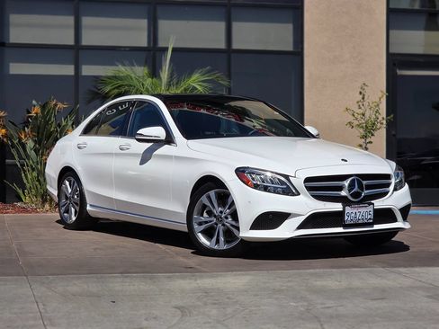 Used 2020 Mercedes-Benz C 300 Sedan image 3