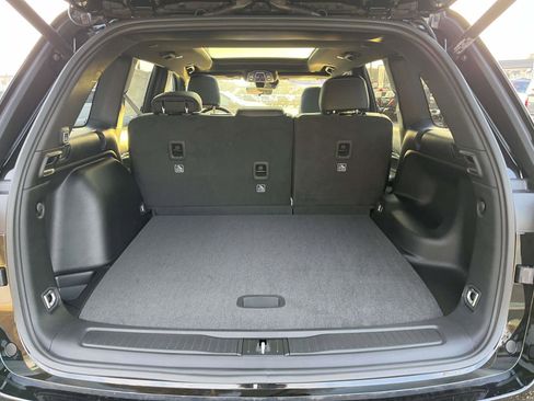 New 2025 Jeep Grand Cherokee Limited w/ Trailer Tow Package image 25