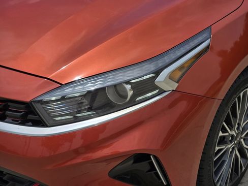 Used 2023 Kia Forte GT-Line w/ GT-Line Technology Package FWD image 5