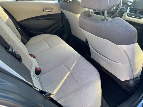 Used 2020 Toyota Corolla LE FWD image 7