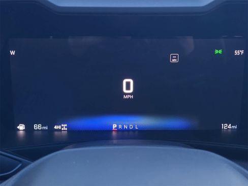 Used 2025 Chevrolet Colorado Trail Boss image 15